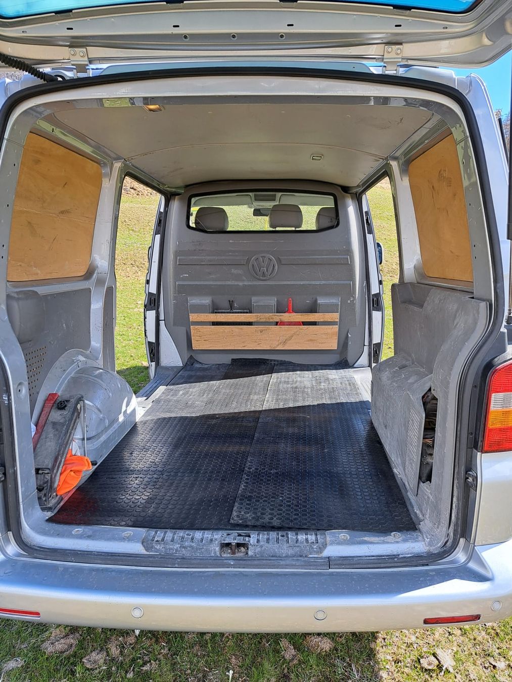 Veicoli commerciali: VW 2.5 TDI 4motion – Usato da Visp venduto da gstuder3 3