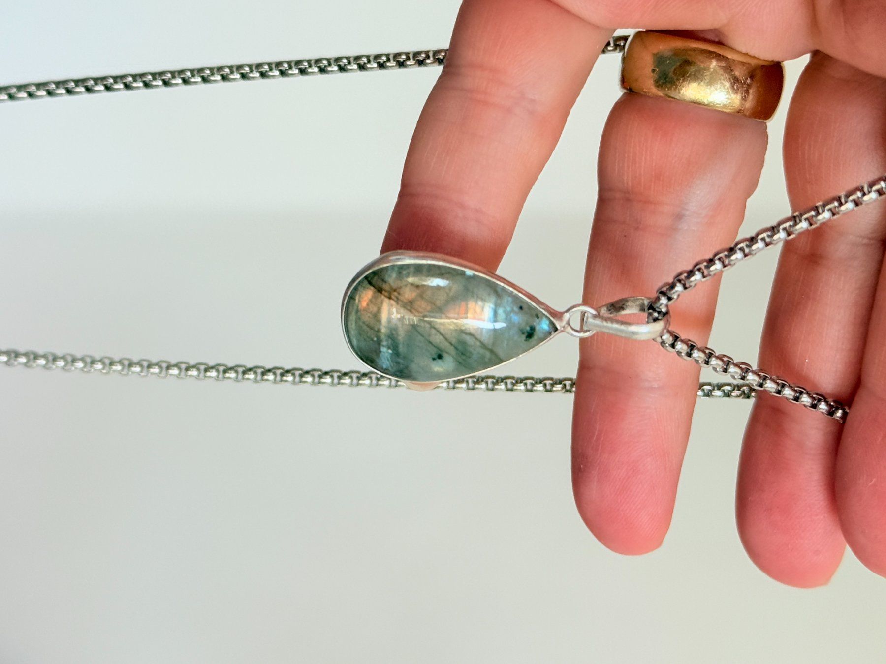 Catenine: Labradorite necklace – Nuovo e nell'imballaggio originale da Genève venduto da AGBERG 9