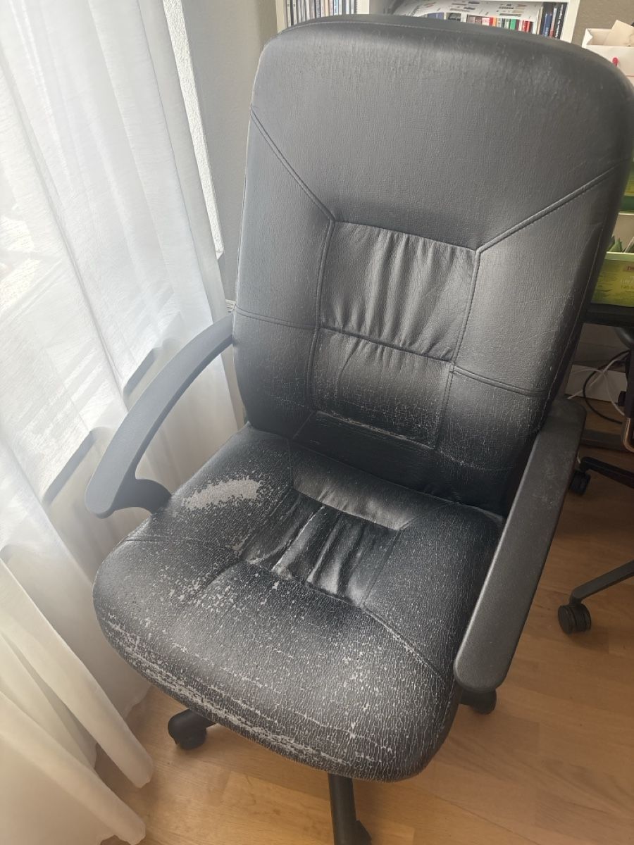 Ikea Sedie: Bürostuhl – Usato da Zürich venduto da singiport 1