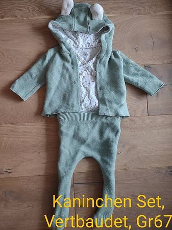 Grünes Set (Vertbaudet) 67: Hose, Jacke, Body, Kaninchen