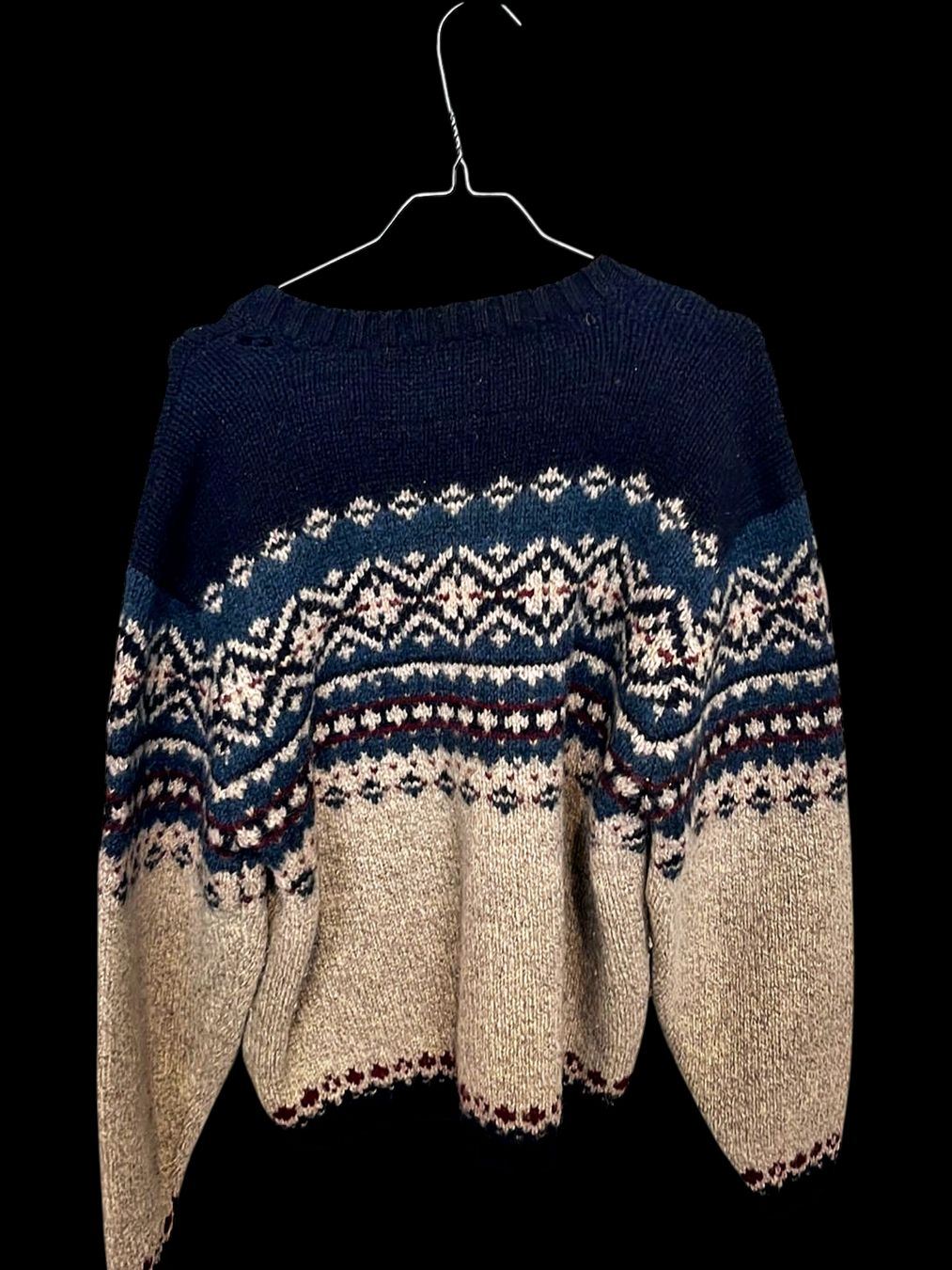 Maglioni & Felpe: Vintage Disney Mickey's Ski Lodge Fair Isle Pullover – – Usato da Zug venduto da vinokilo 4