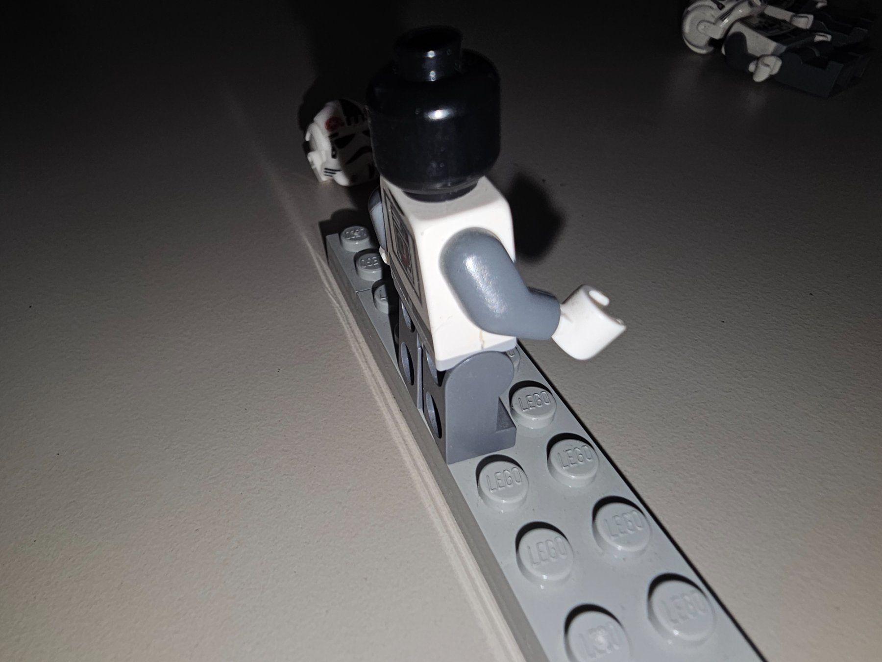 Lego Baukästen: Lego Star Wars Minifiguren 3 AT-AT Driver – Gebraucht aus Läufelfingen von struuub92 3