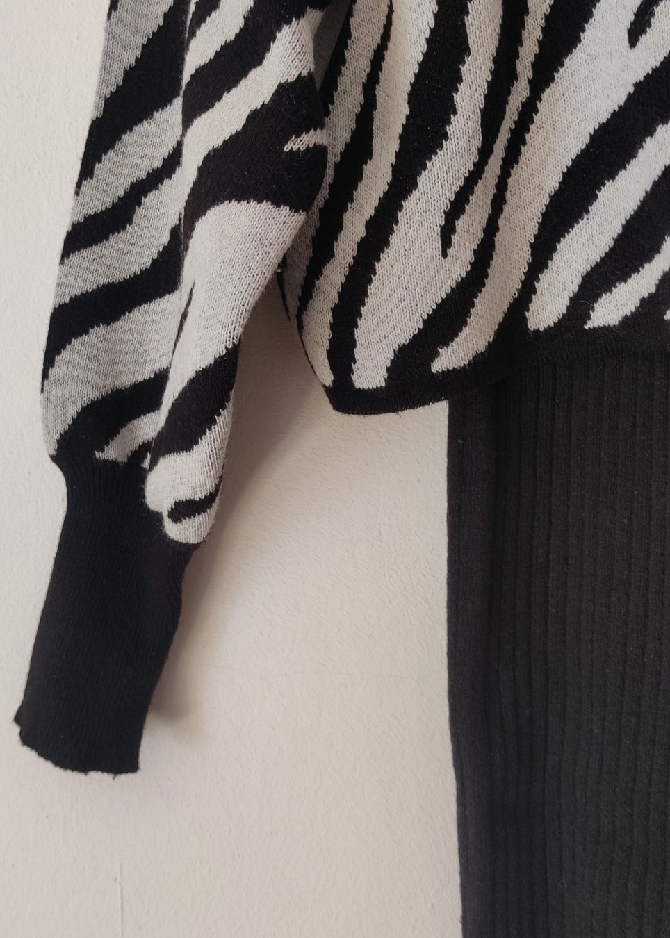 Vestiti: Maxi Strick-Kleid mit Pullover Pulli Zweiteiler Zebra Gr.S – Usato da Winterthur venduto da Lotusherz 4
