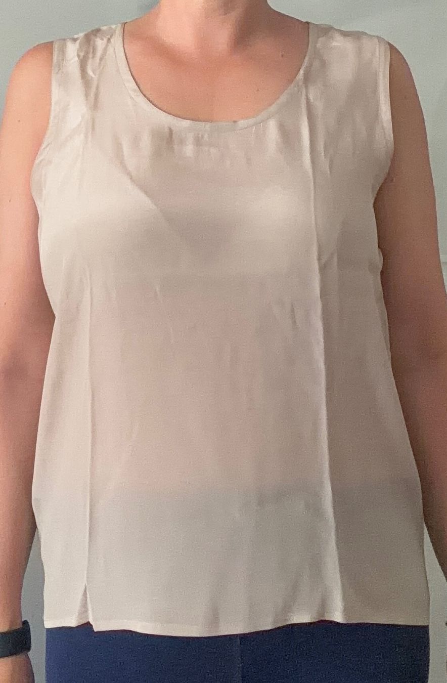 Top: Canotta misto seta beige taglia M donna – Usato da Zürich venduto da silviaanthoi 2