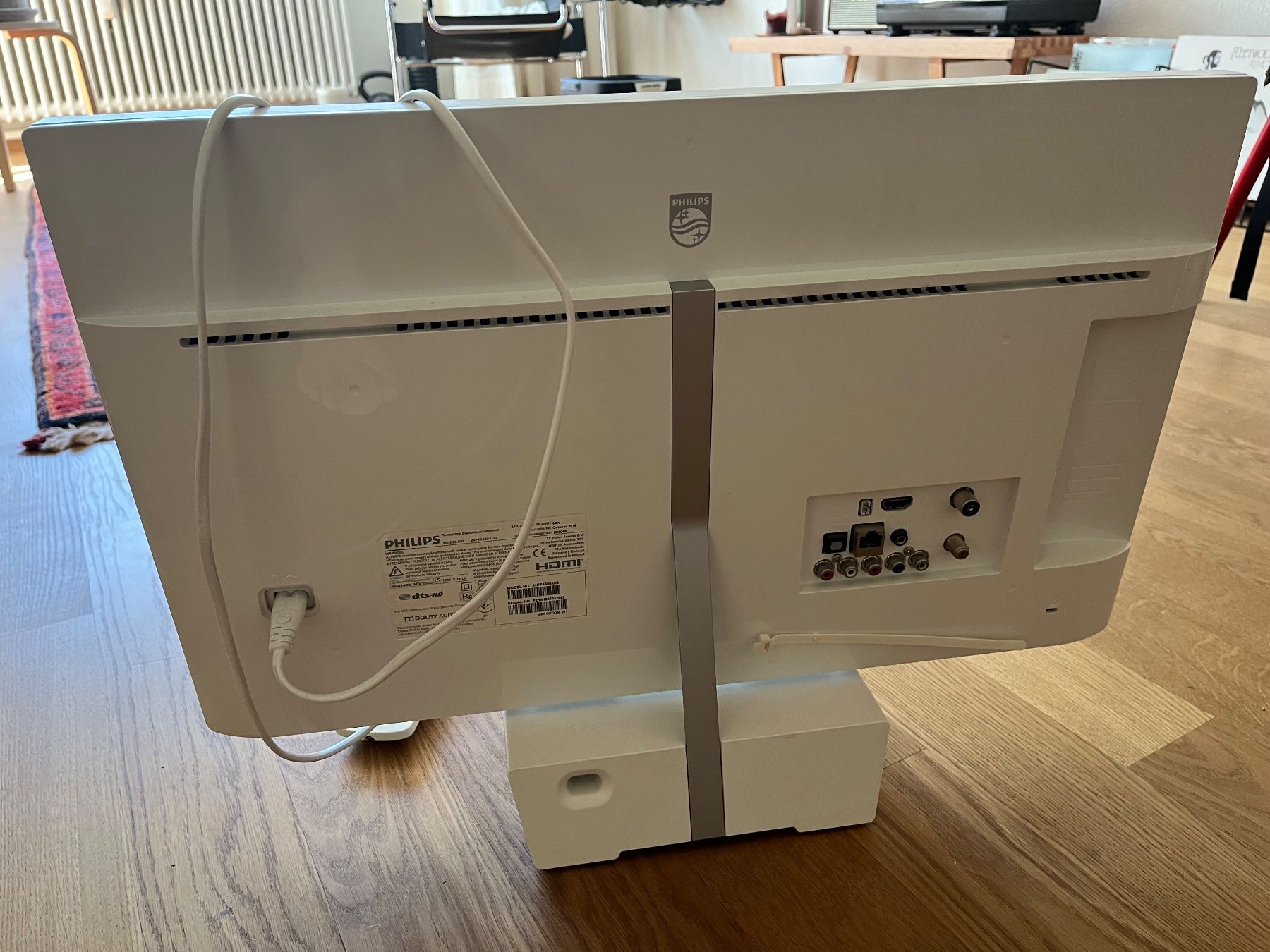 Appareils TV: Philips Smart TV – D'occasion à Basel par jir_8qrz 3