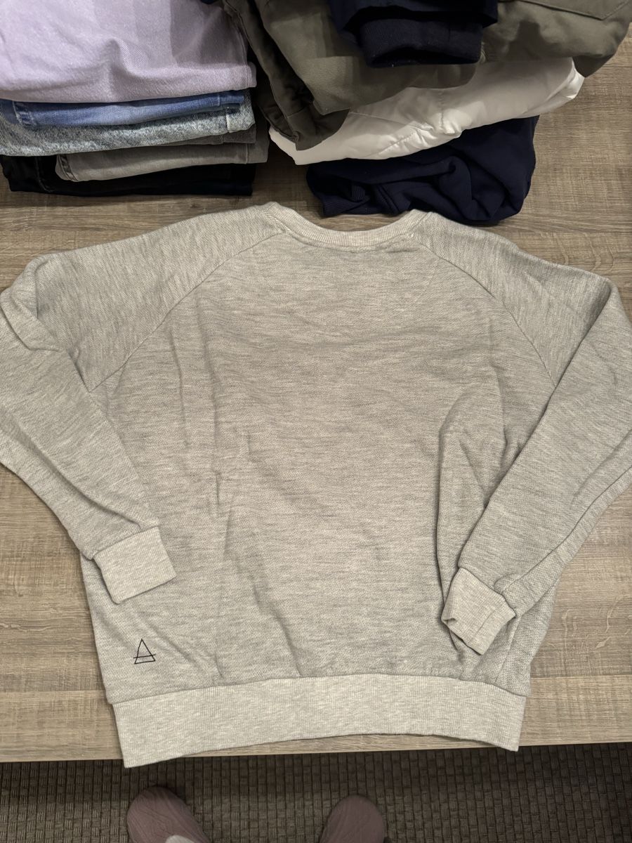 Maglioni & Felpe: Sweat Karl Lagerfeld gris – Nuovo e nell'imballaggio originale da Porrentruy venduto da fee_24 1