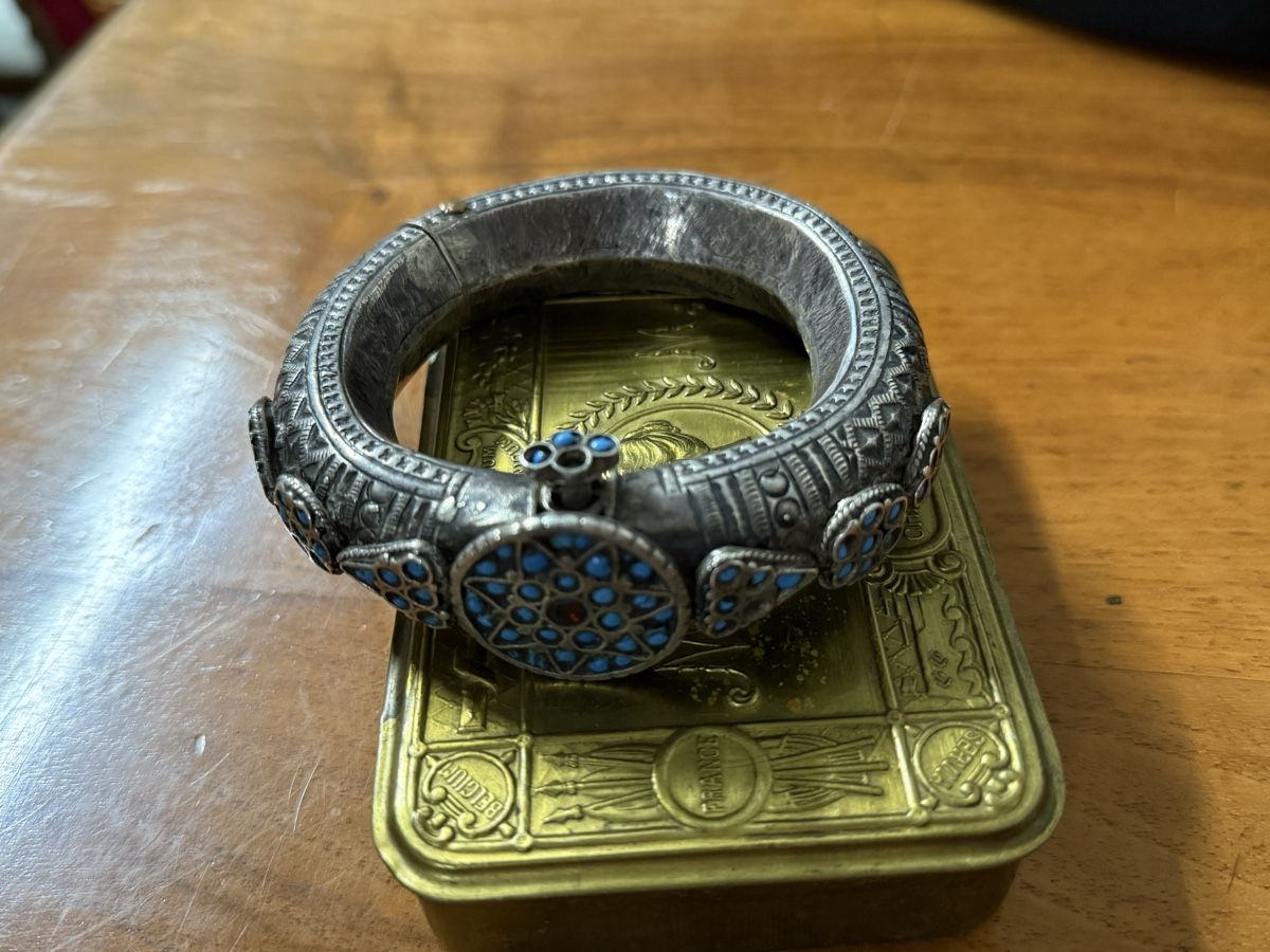 Bracciali & Braccialetti: Antikes Armreif – Usato da Aarburg venduto da Yula24