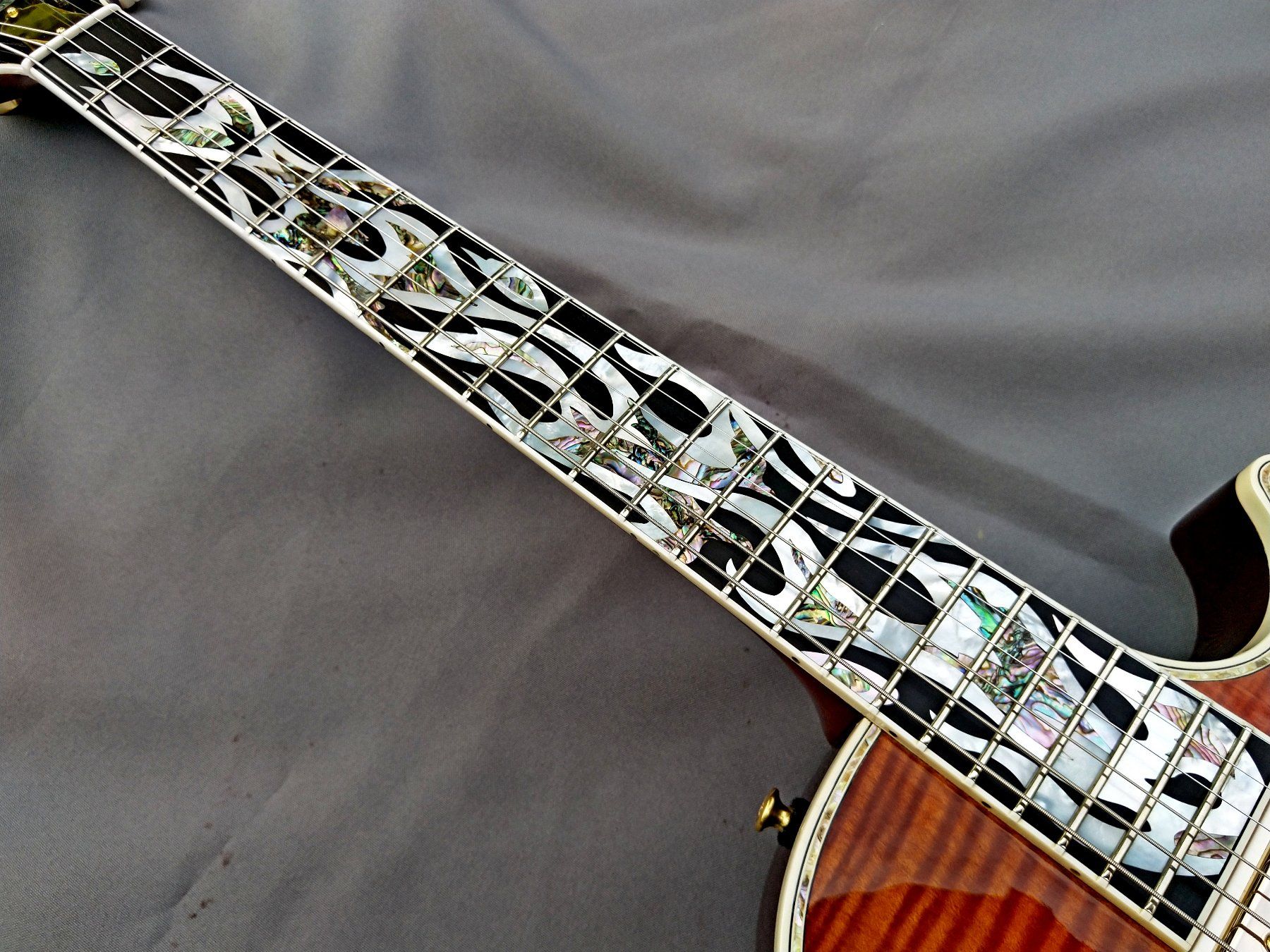 Gibson Strumenti musicali: Gibson LP Ultima Custom Shop 1997 – Usato da Basel venduto da x-hobby 8