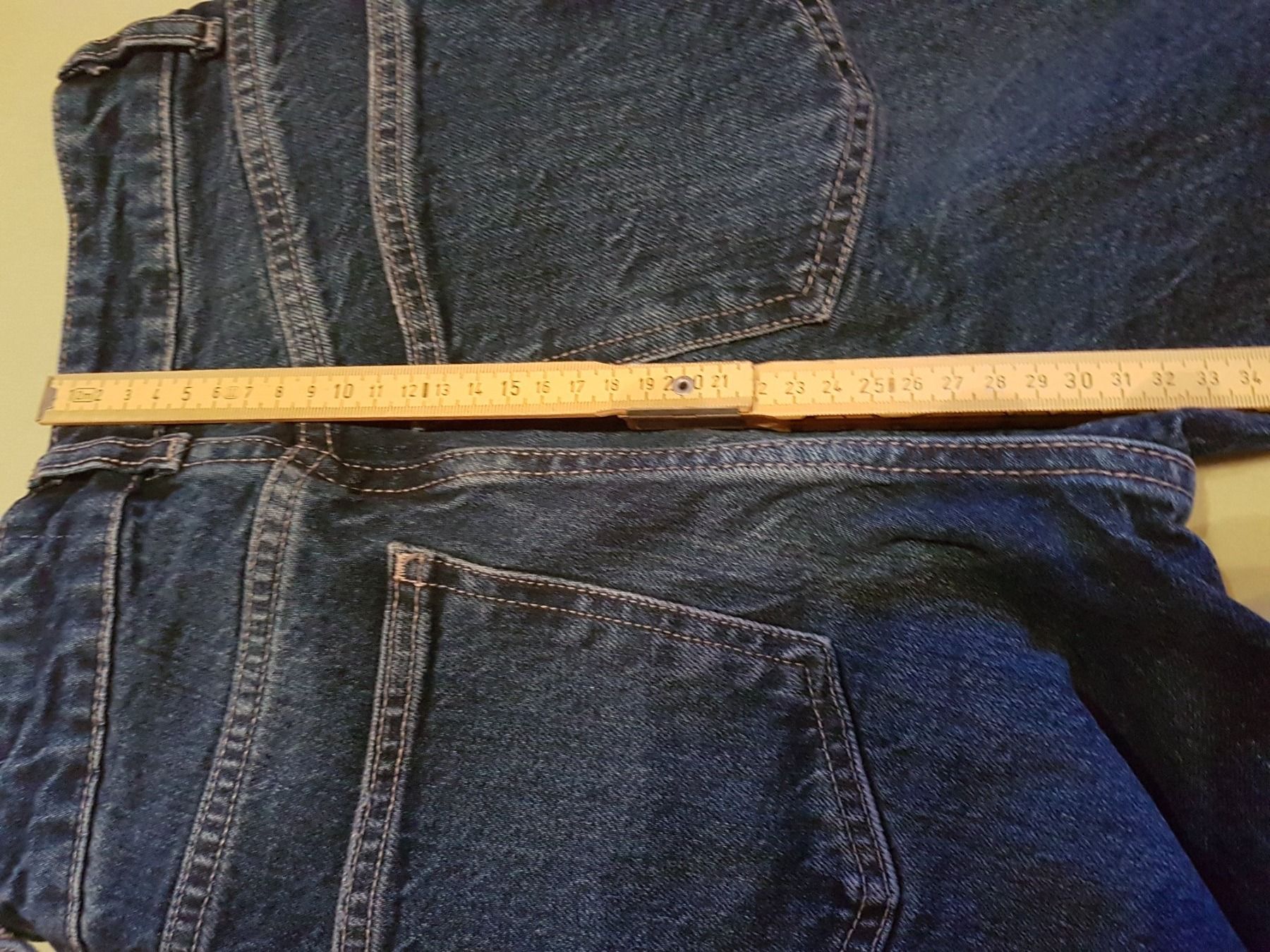 Zara Jeans: Pantalon jeans taille 34 marque Zara – Usato da Villiers venduto da san_jn5w 7