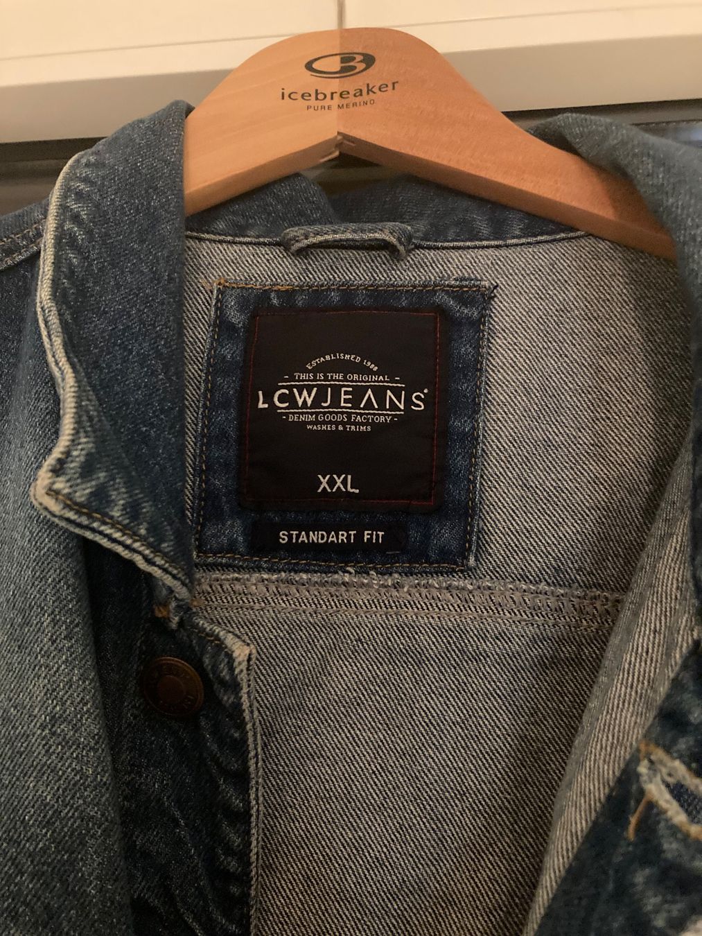 Vestes: 2 XXL Jacken wie neu – D'occasion à Wängi par Kaesli 1
