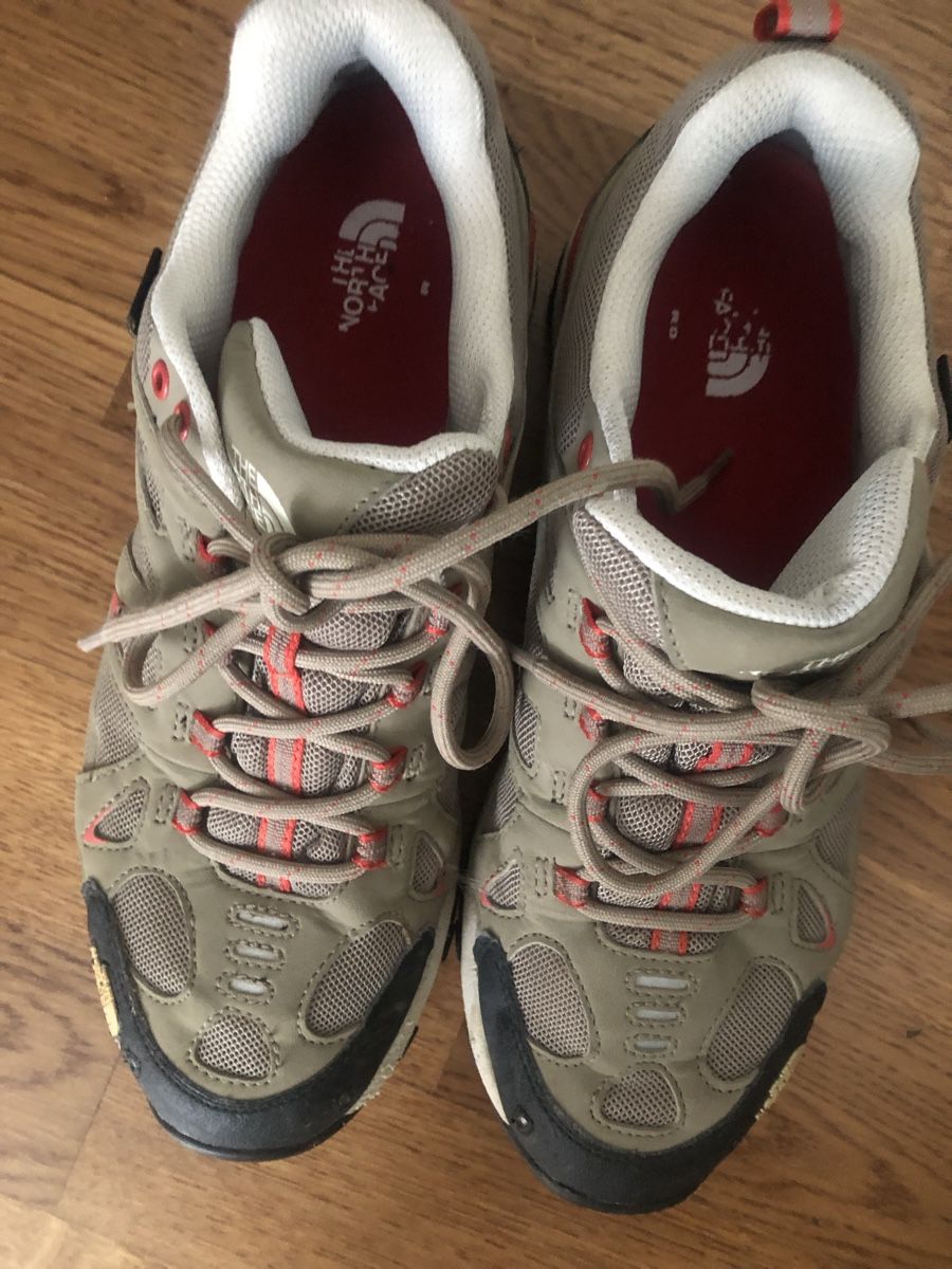 North Face Scarpe da donna: The North Face Wanderschuhe Tracking Gr.39 – Usato da Baar venduto da Vili7