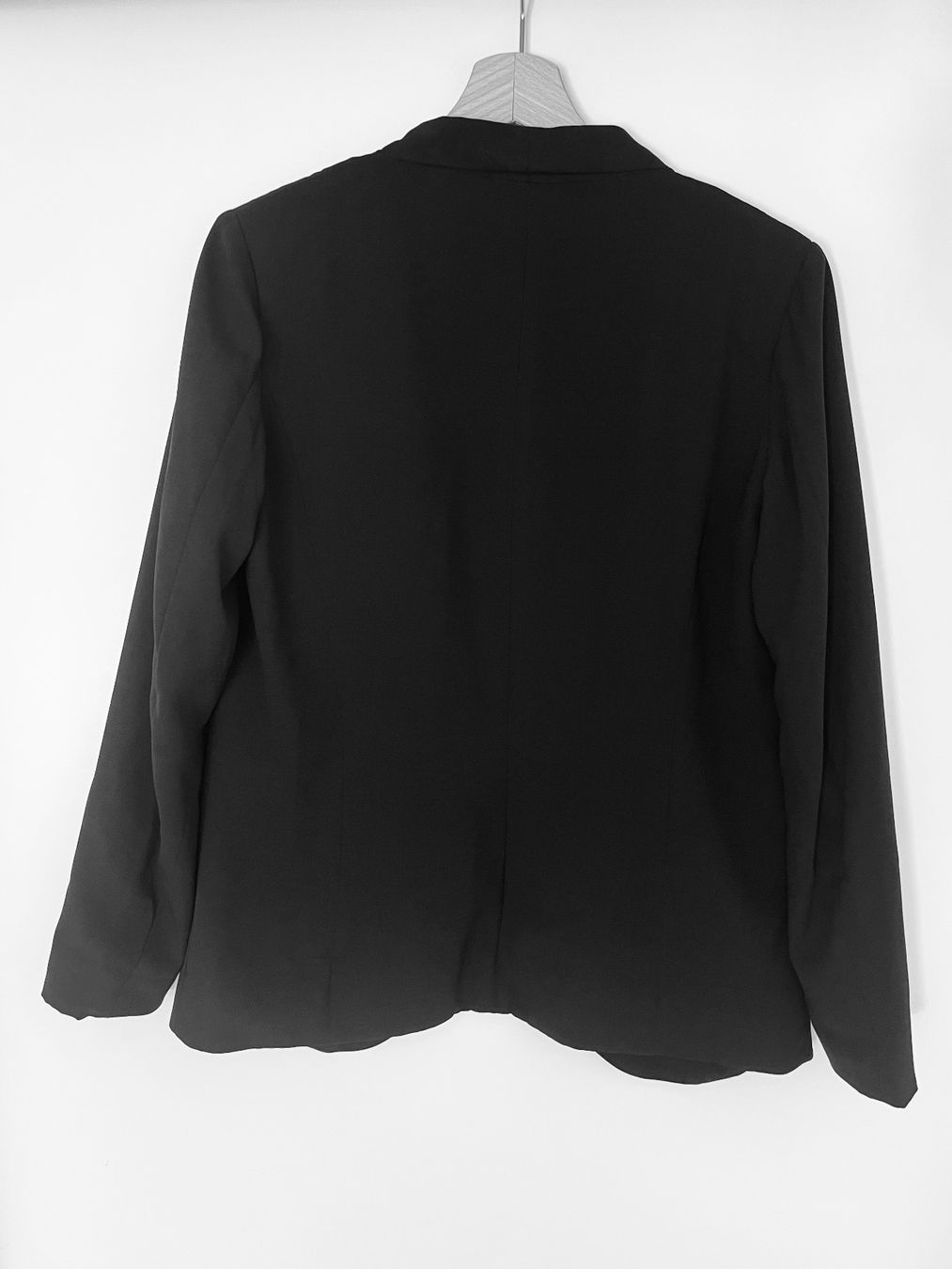 H&M Vestes: Schwarzer Blazer H&M – D'occasion à Zürich par Keks18 1