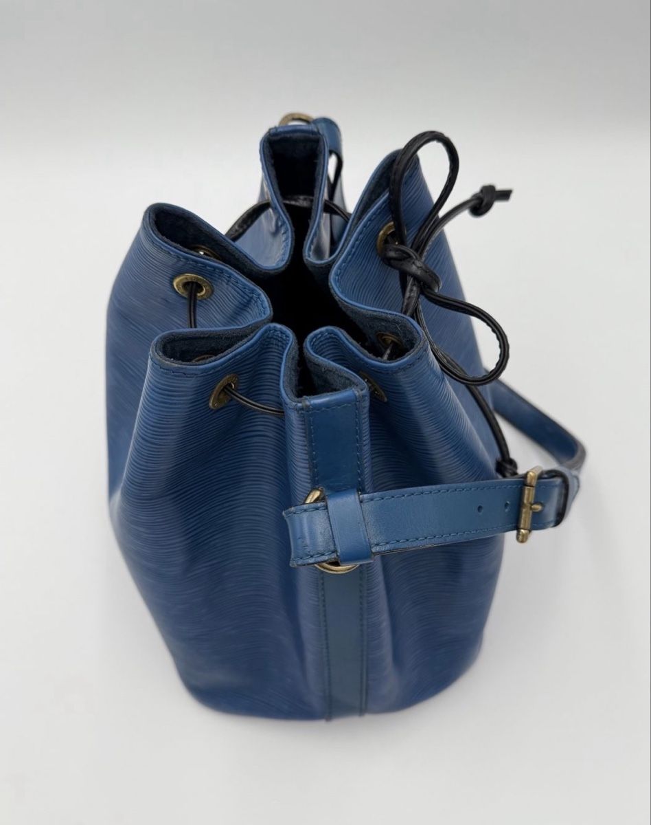Louis Vuitton Borse da donna: Louis Vuitton Petit Noe Epi blu – Usato da Pollegio venduto da eli_8bm2 1