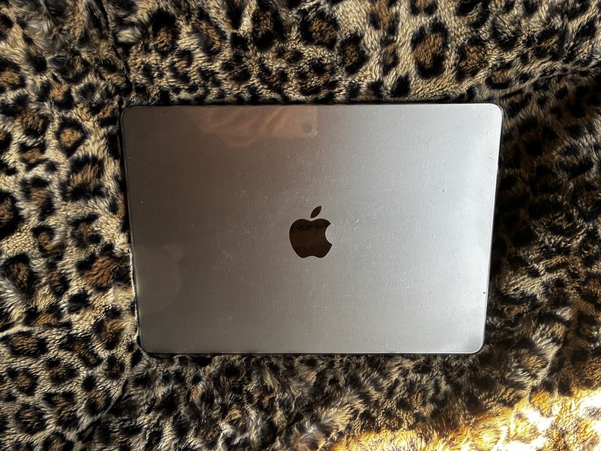 Apple Notebook: MACBOOK AIR 13 M3 2024 – Nuovo (secondo la descrizione) da Urdorf venduto da Lija.x 4