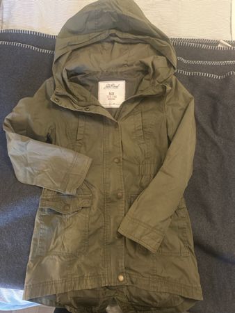 Parka Mädchen Gr. 134/140, Olivgrün, Top Zustand!