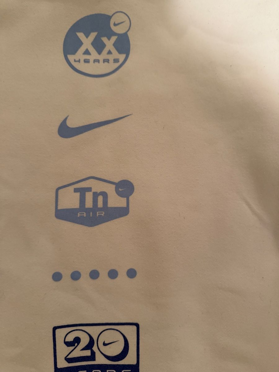 Maglioni & Felpe: Nike Air Kapuzenpullover Weiss – Usato da Oberägeri venduto da mic_m272 2