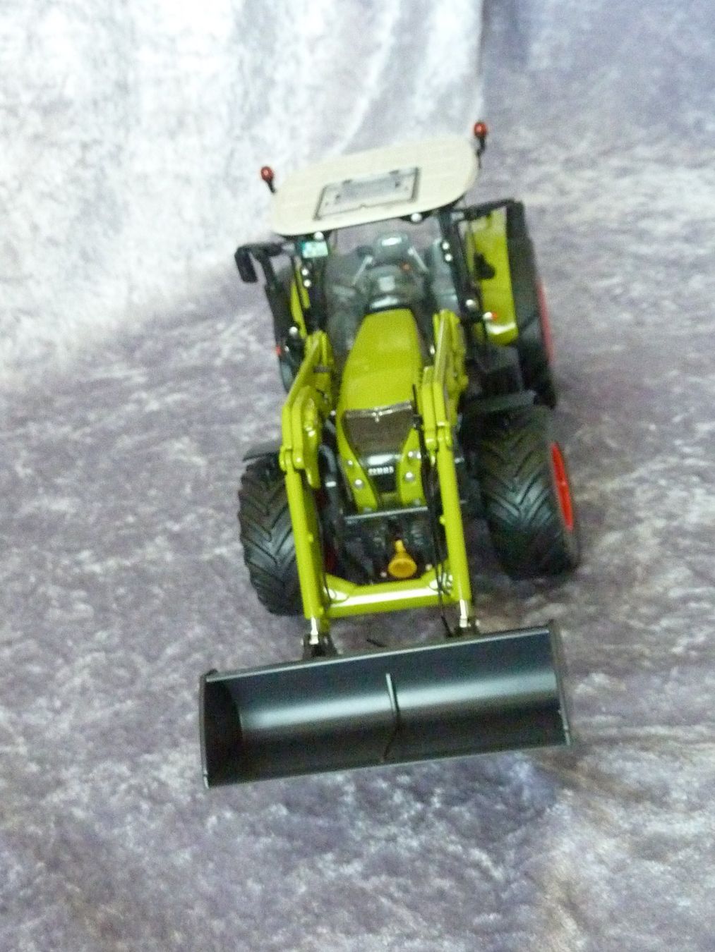 Kit di modellismo & Modellini statici: Claas Arion 650  1:32 – Nuovo (secondo la descrizione) da Dürrenäsch venduto da modellautos4you 1
