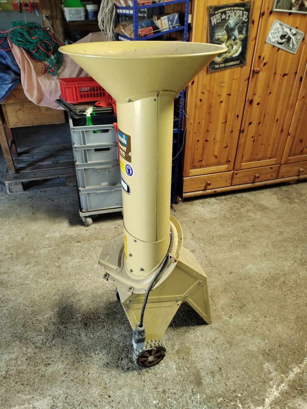 Scheppach Déchiqueteuse: Scheppach Gartenwolf GWS 400 Häcksler gebraucht – D'occasion à Eiken par Johnboy8 1