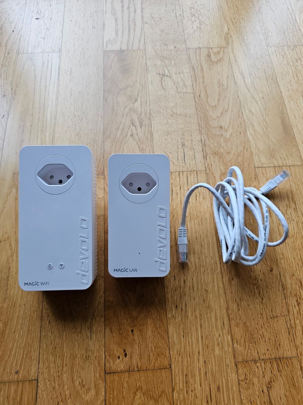 Devolo Wlan: Devolo Magic 2 WiFi next - Starter Kit - CH Stecker – Neu (gemäss Beschreibung) aus Zürich von Zurich_M 4