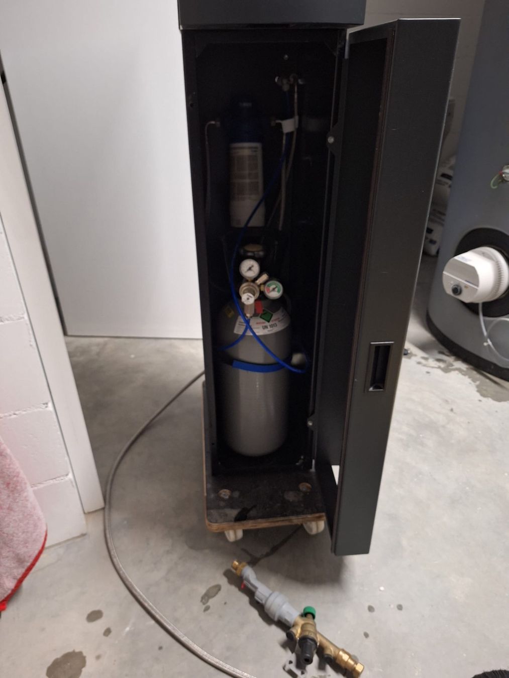 Appareils de cuisine: BWT Wasserspender – D'occasion à Roggliswil par Eegon2 2