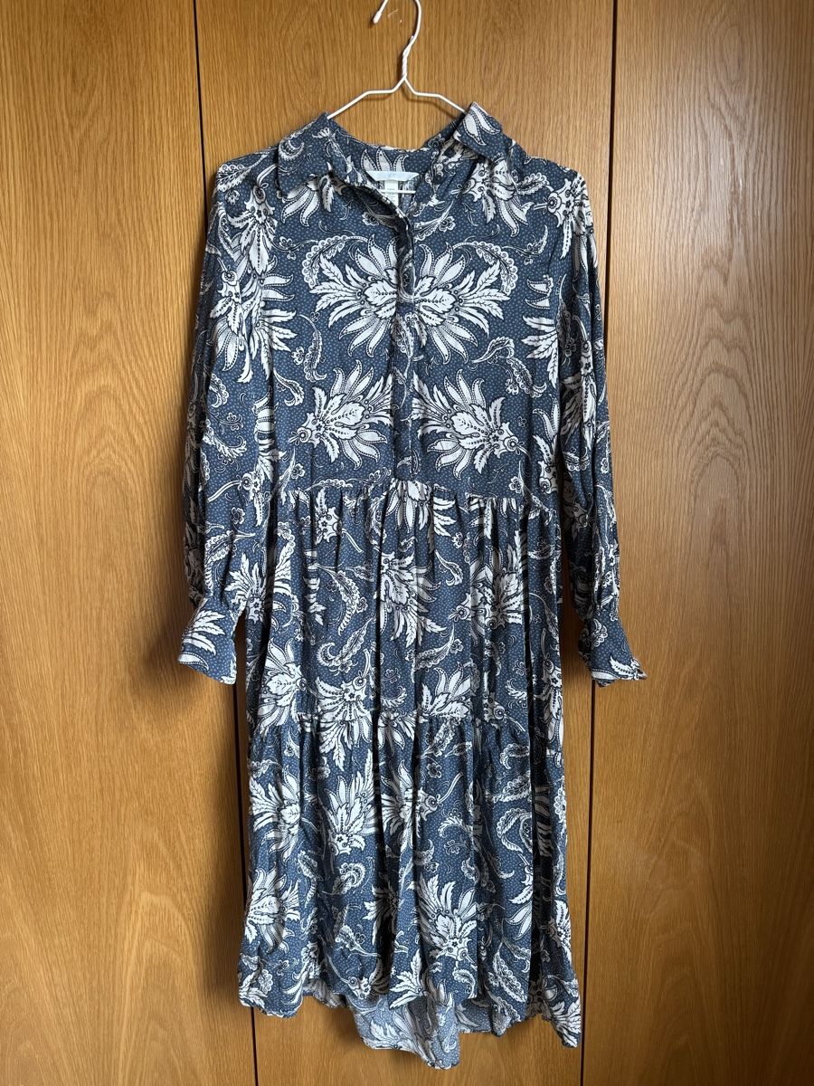 H&M Vestiti: Vestito H&M floreale blu tg XS – Usato da Glis venduto da dor_b2nc