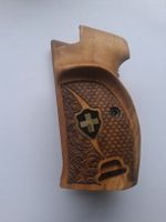 Nussbaum Griffschalen für die Sig P210 mit Daumenauflage 