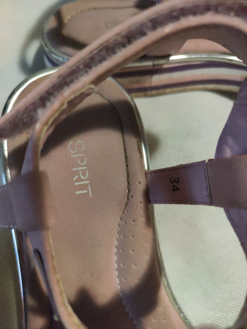 Esprit Scarpe per ragazze: Sandalen von Esprit, Grösse 34 – Usato da Effretikon venduto da jeb_l9k5 2