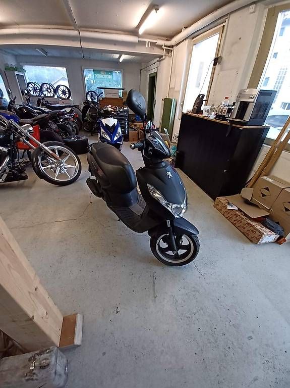 Peugeot Scooter: Peugeot Kisbee 50cc 65km/h 4t – Usato da Moudon venduto da G-Tuning