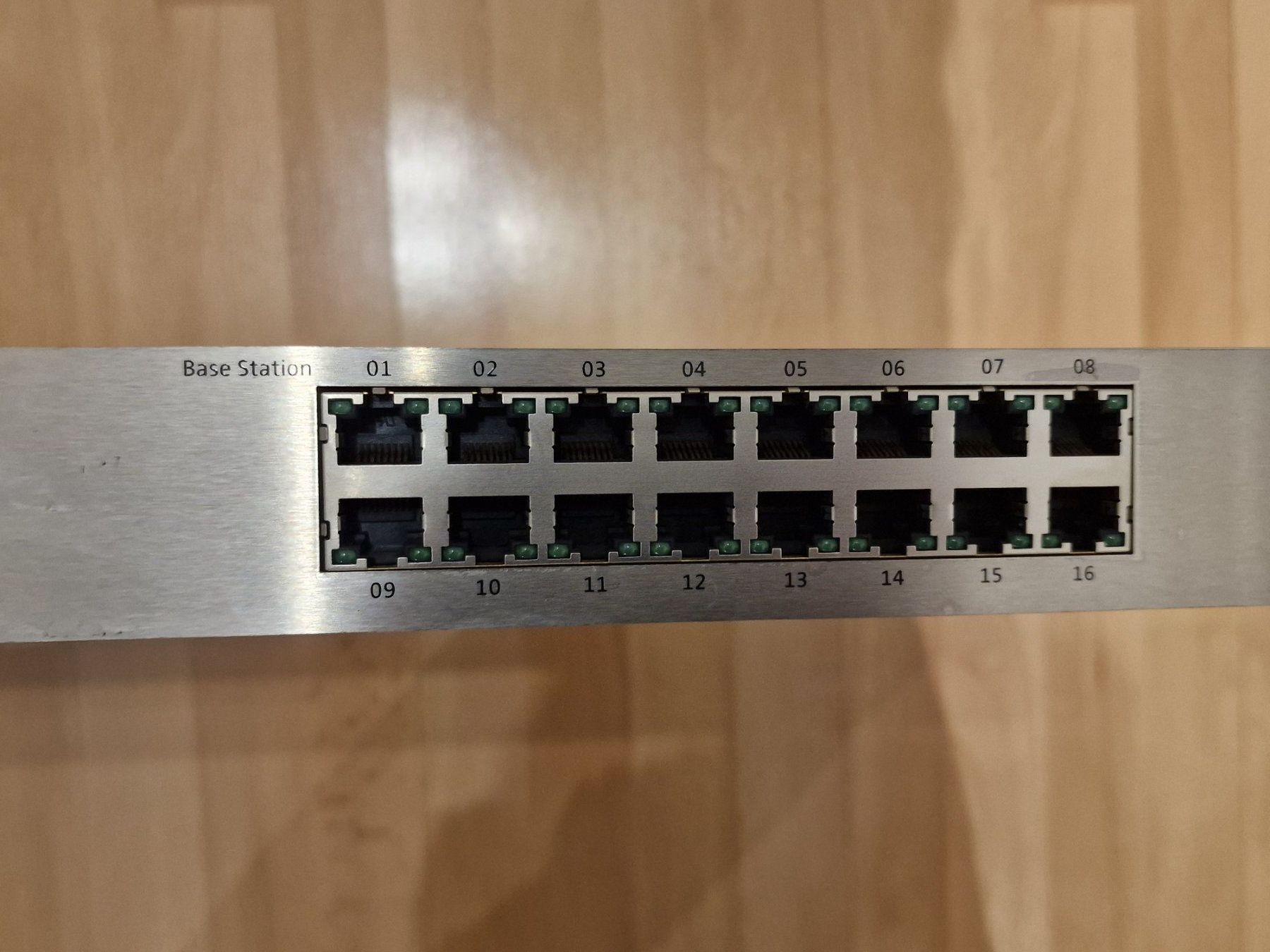 Avaya Telefoni: AVAYA IPBL1-CA/1A1 700501993, IP DECT Gateway – Usato da Buchrain venduto da Sssschaller 2