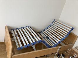 Bett mit elektrischem Lattenrost