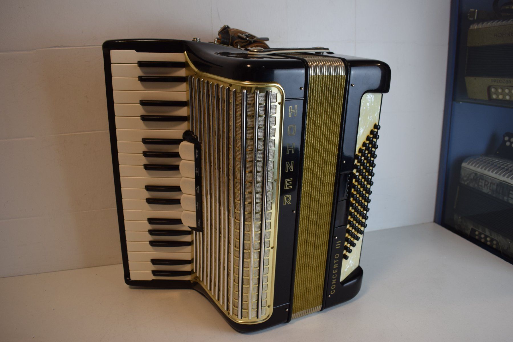Hohner Musikinstrumente: Akkordeon chromatisch Hohner Concerto III – Gebraucht aus Zürich von baumusik 7