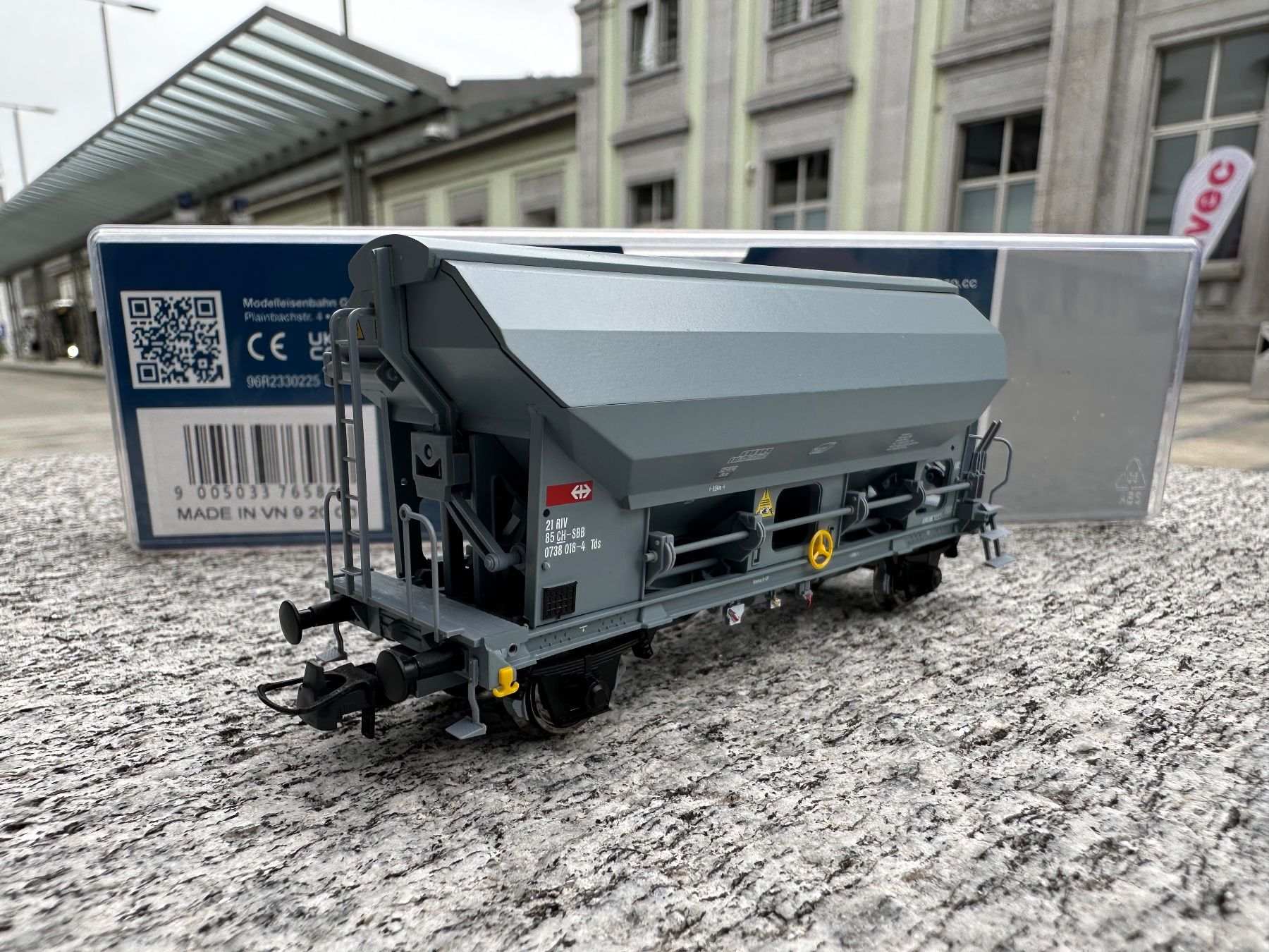 Roco Modellini di ferrovie: Roco 1x 76584 Schwenkdachwagen, SBB – Nuovo e nell'imballaggio originale da Chiasso venduto da Carrara-Modellismo 1