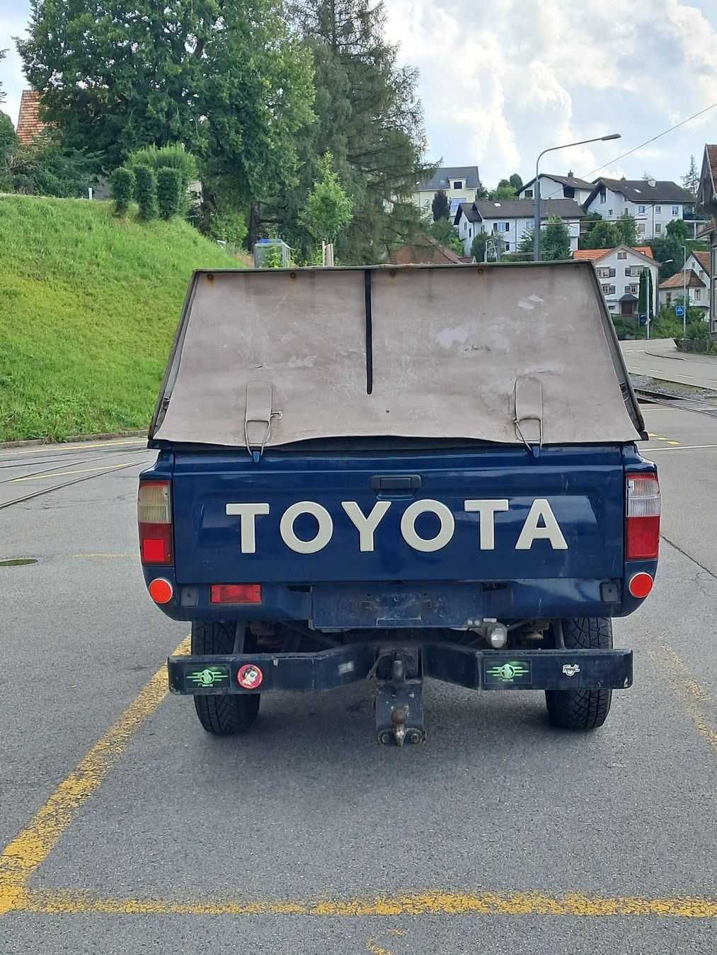Toyota Automobili: Toyota Hilux Doppelkabiner – Usato da Trogen venduto da Butzvomstutz 3
