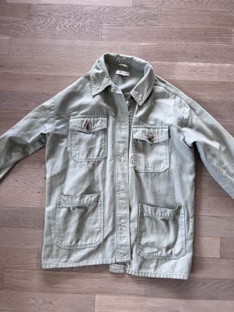 Leichte zartgrüne Frühlingsjacke Topshop
