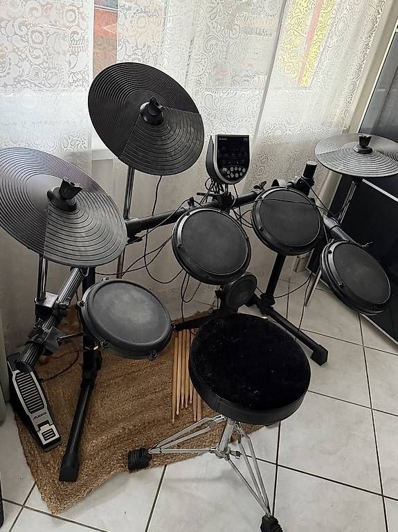 Strumenti musicali: Batteria elettronica  – Usato da Castione venduto da TeoMony82