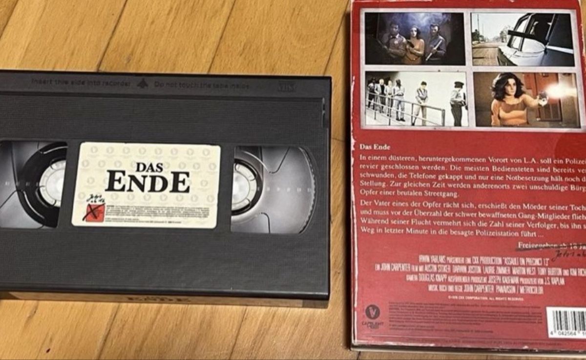 Tutti i DVDs: Das Ende Retro VHS Edition – Usato da Aadorf venduto da Schwarzschlumpf1972 1