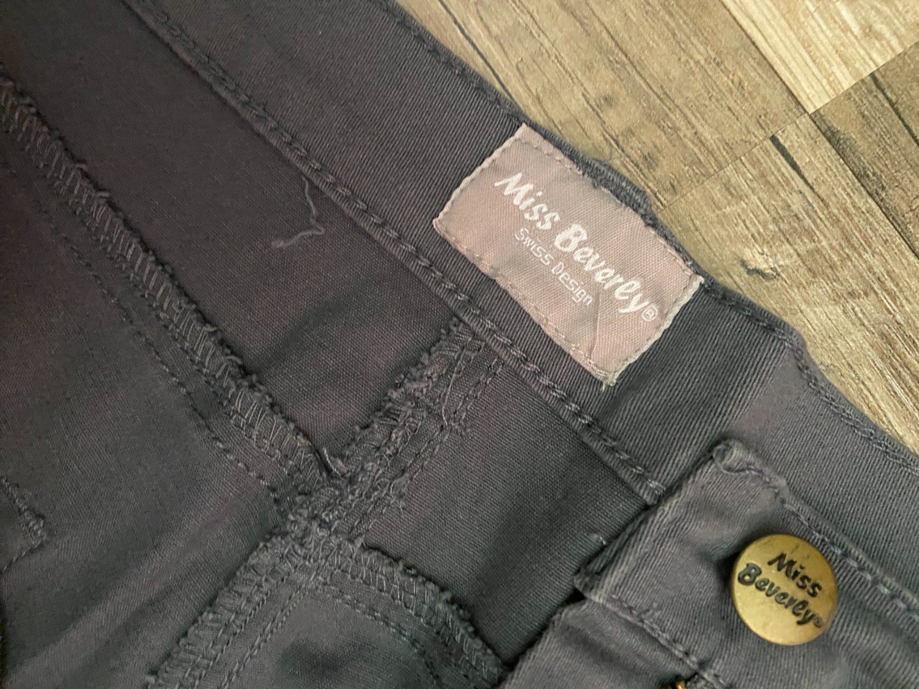 Jeans: Miss Beverly Sommerjeans Grösse 46  grau – Usato da Allenwinden venduto da Obalu 1