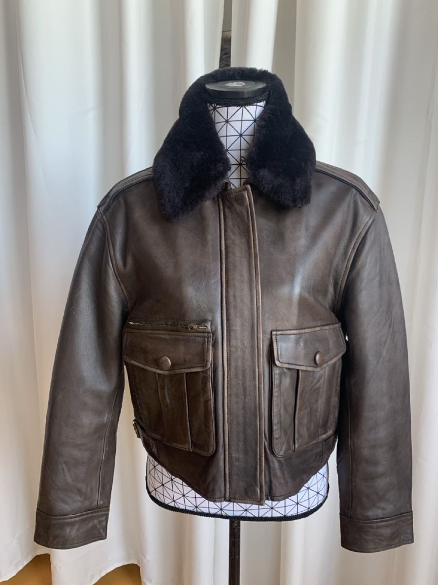 Jacken: Sandro Lederjacke Marron, Grösse 38-Special! – Gebraucht aus Rain von 11.