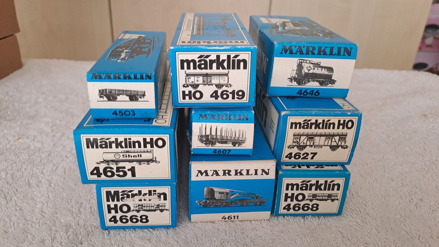 Märklin Modellini di ferrovie: Märklin 9 verschiedene Güterwagen H0 WS/21 – Usato da Winterthur venduto da Riebeli333