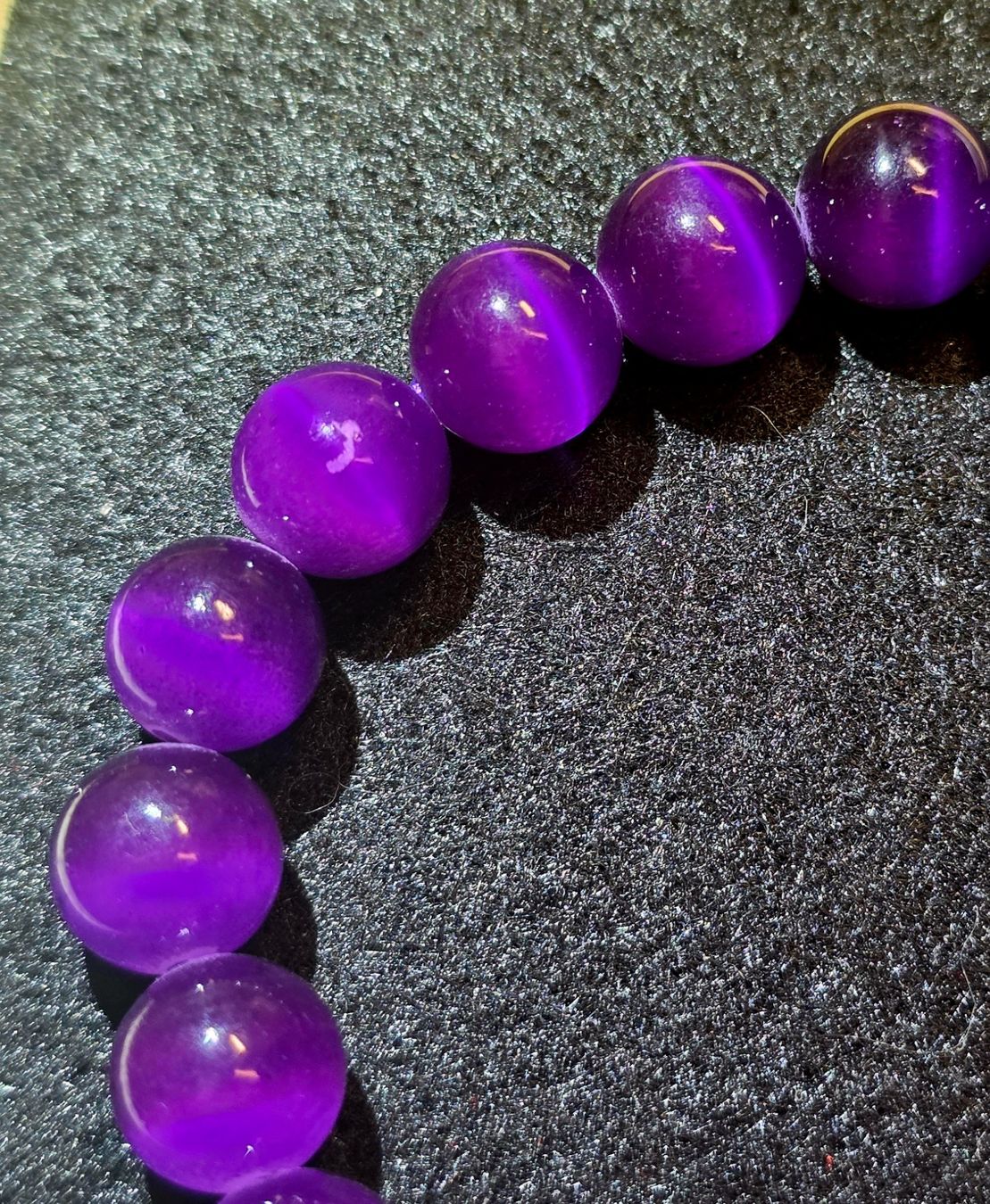 Minerali & Pietre curative: Lila Katzenauge Armband – Nuovo e nell'imballaggio originale da Matzingen venduto da Shay_Crystalz 1