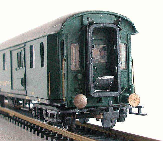 Metropolitan Modelleisenbahnen: Metropolitan Gepäckwagen F4 der SBB Spur H0 TOP – Gebraucht aus Oberwil BL von Klang 2