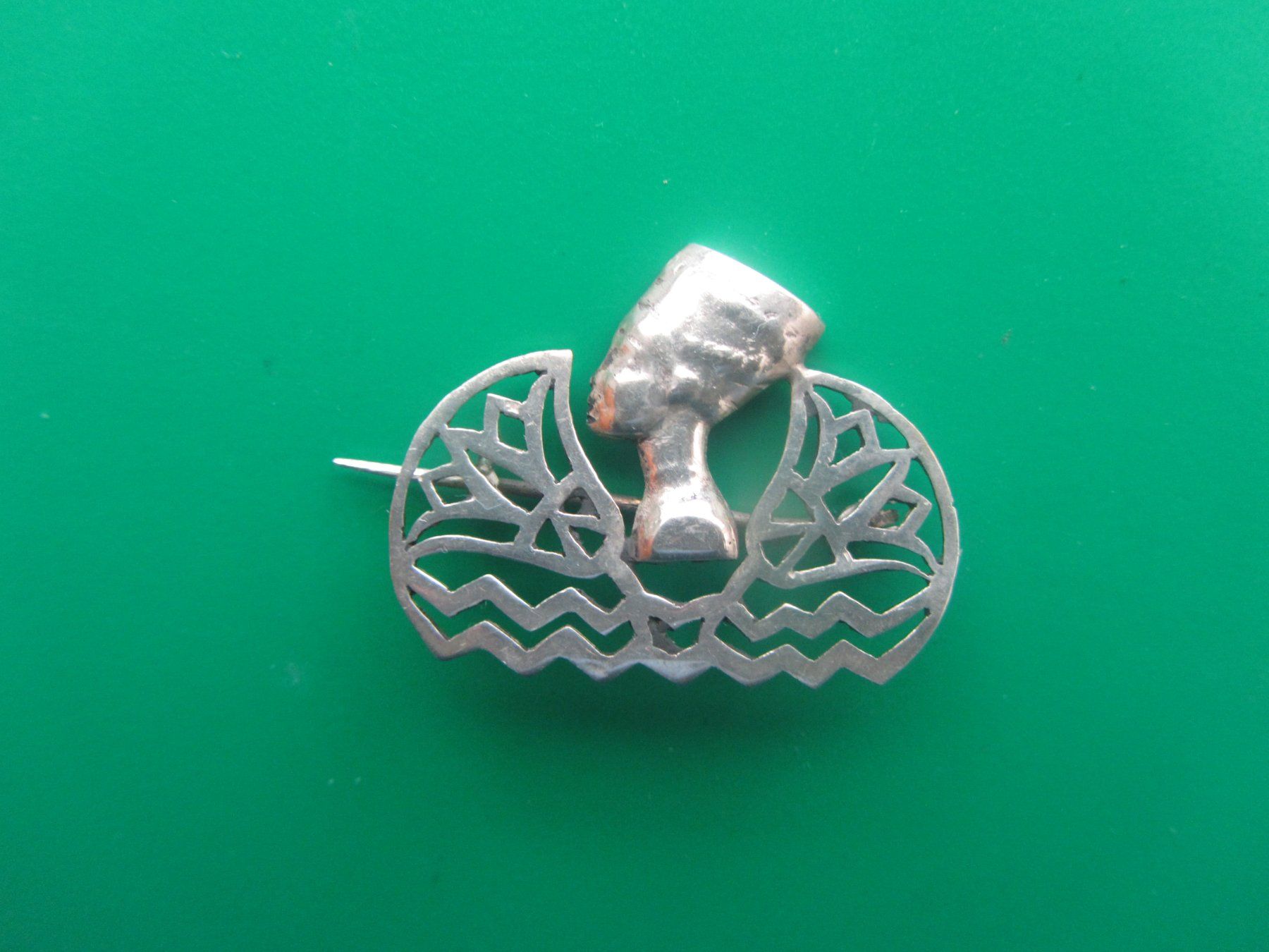 Spille & Fermagli: Art Deco Broche um 1920-Silber – Usato da Luzern venduto da Lucernauno