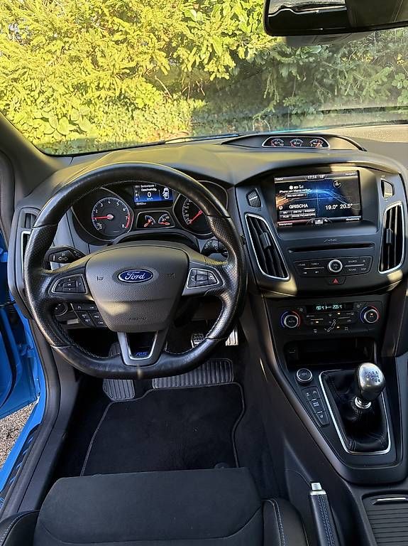 Automobili: Ford Focus RS – Usato da Triesen venduto da MKFL111 4