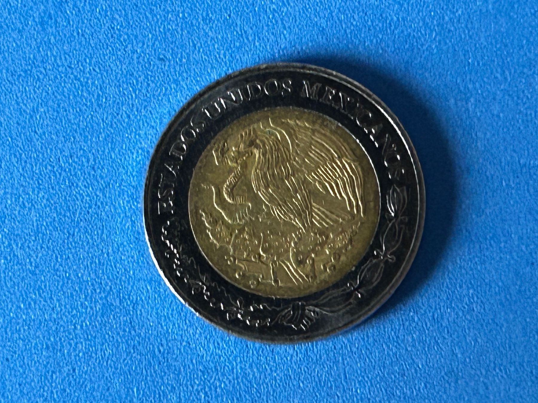 Tutti le monete: Mexico - 2 Pesos 2013 – Usato da Corcelles NE venduto da AJKader 5