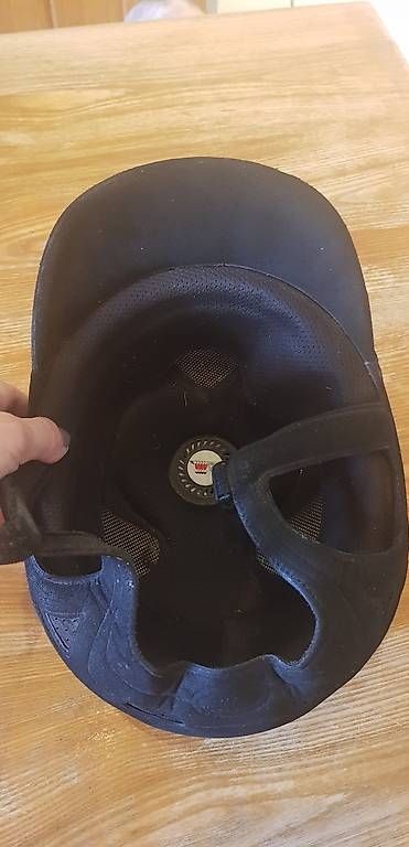 Caschi: Bombe / Reithelm – Usato da Cortébert venduto da Little_bird 1