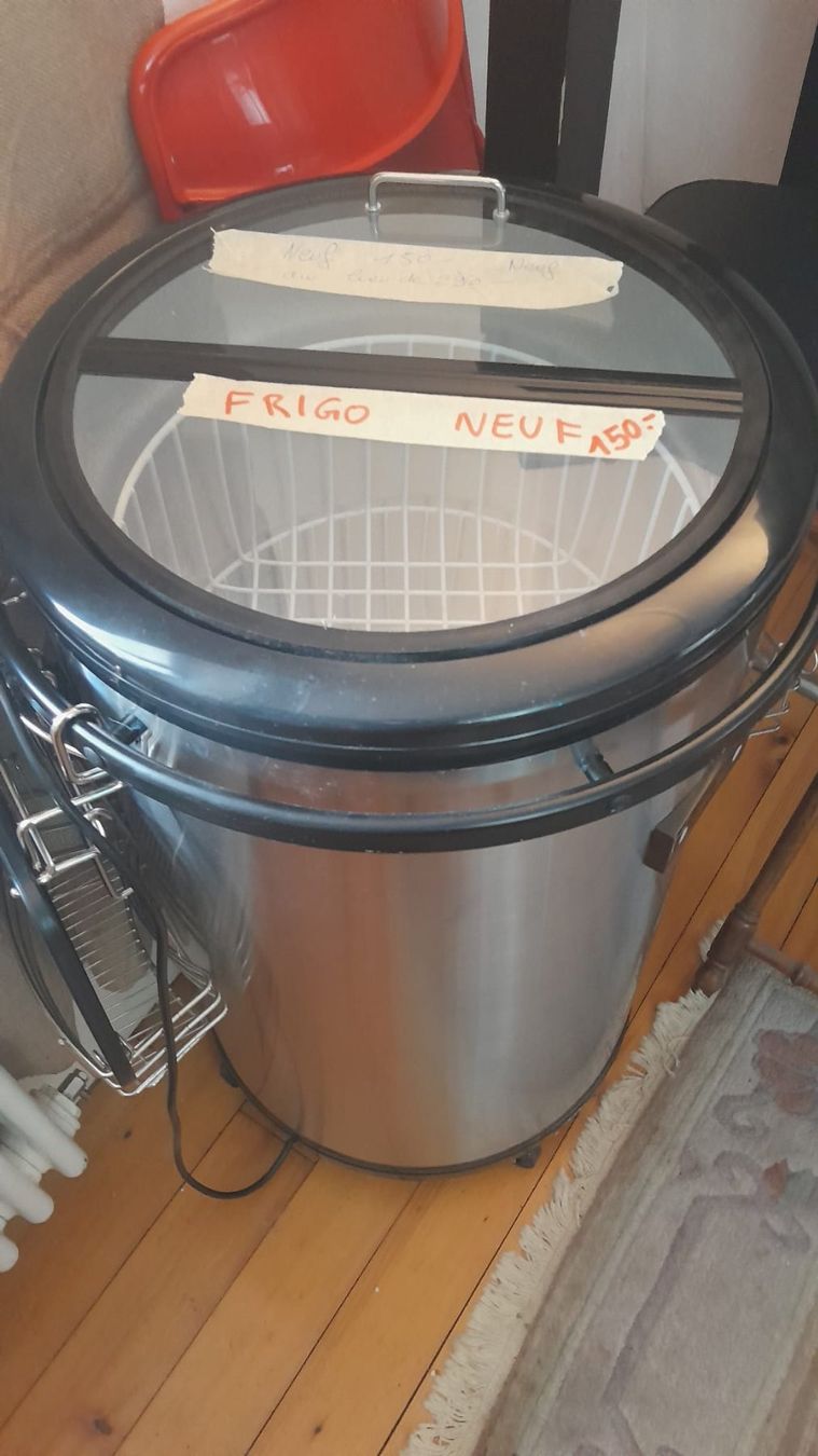 Frigoriferi: Frigo à boisson 50L sur roulette – Nuovo (secondo la descrizione) da Romainmôtier venduto da PanPan 3