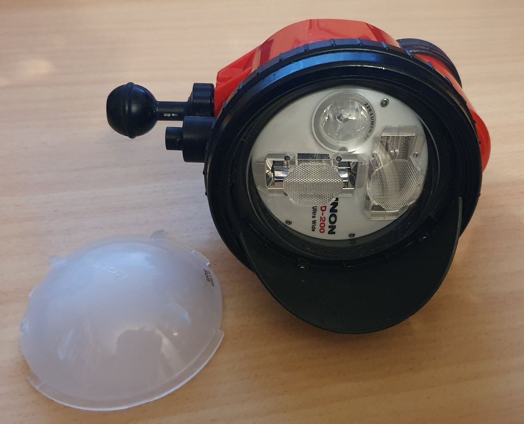 Flash: INON D-200 Unterwasser-Blitz – Usato da Unterentfelden venduto da LookoutMt