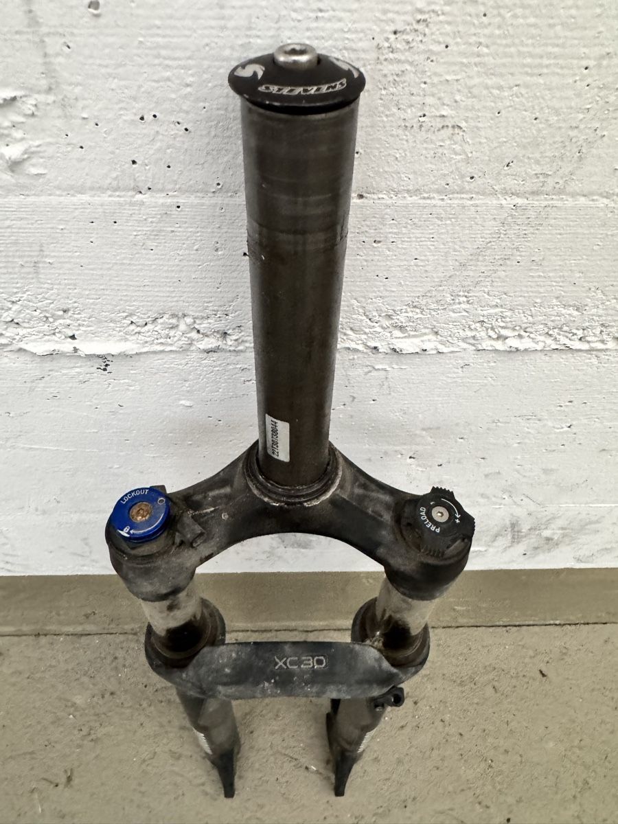 Rockshox Pezzi di ricambio: RockShox XC30 Federgabel – Difettoso da Maienfeld venduto da AGueraslan 8