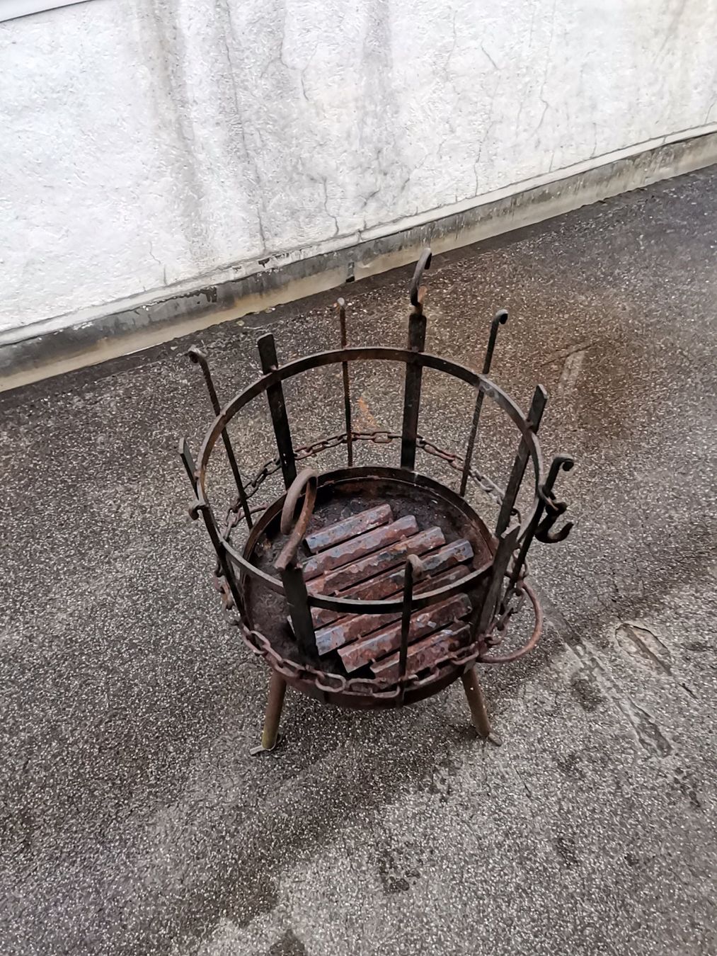Bracieri: Feuerkorb, Feuerschale, Grill, Feuergrill, Eisenskulptur, Ku – Usato da Wiedlisbach venduto da Kreislaufmaterial 1