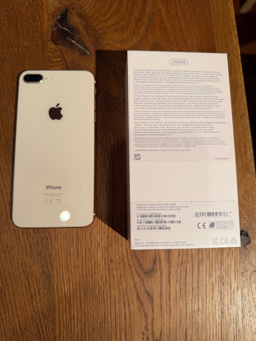 Apple Telefoni cellulari / Smartphones: iPhone 8 Plus mit 256 GB Gold, ohne Kratzer – Usato da Frauenfeld venduto da Flomarket 1